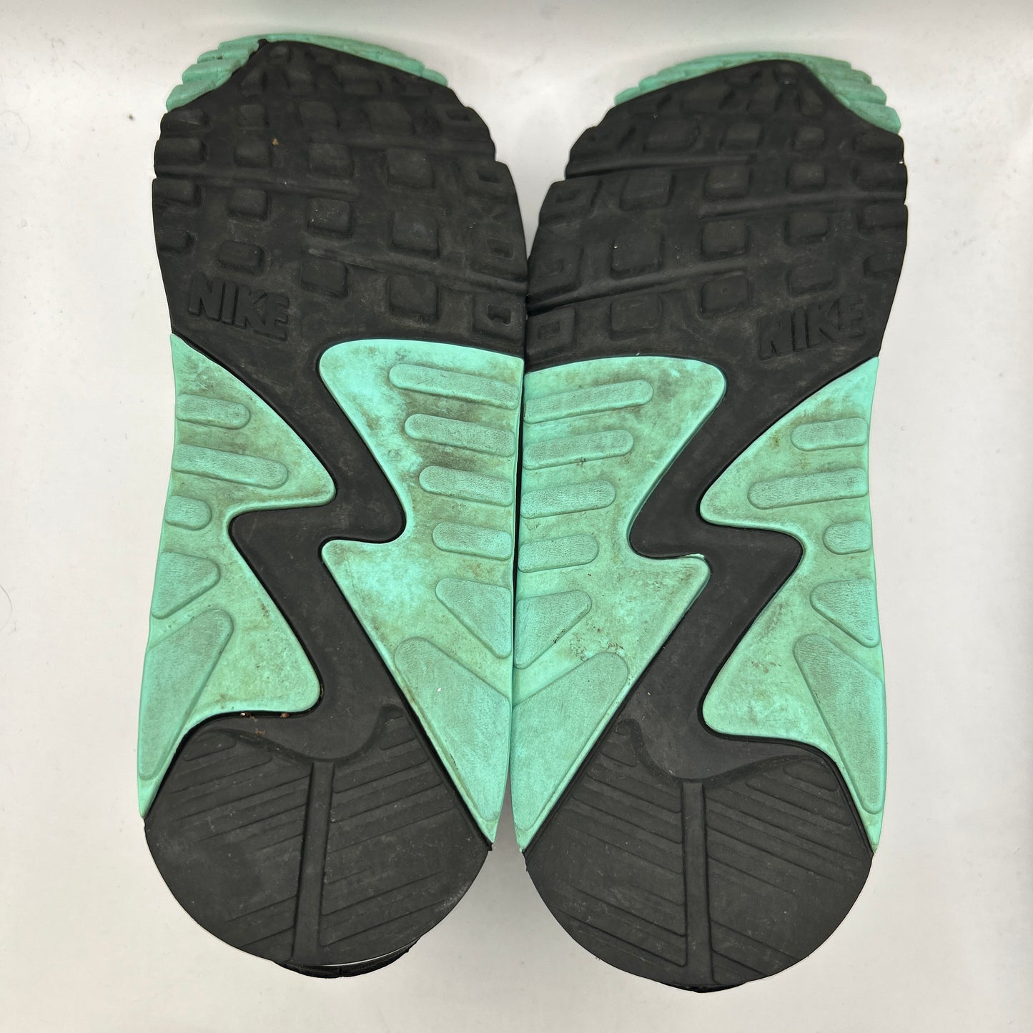 Nike Hyper Turquoise 90s (UK 9)