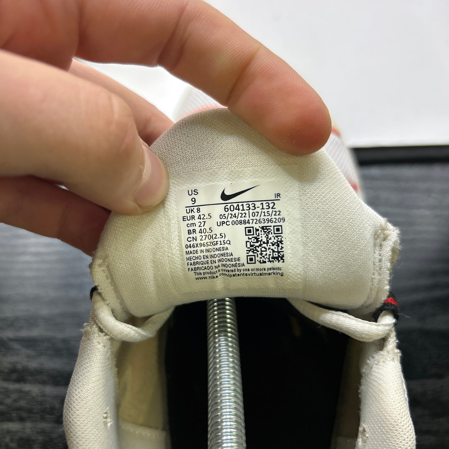 Nike Sunburn Tn (UK 8)