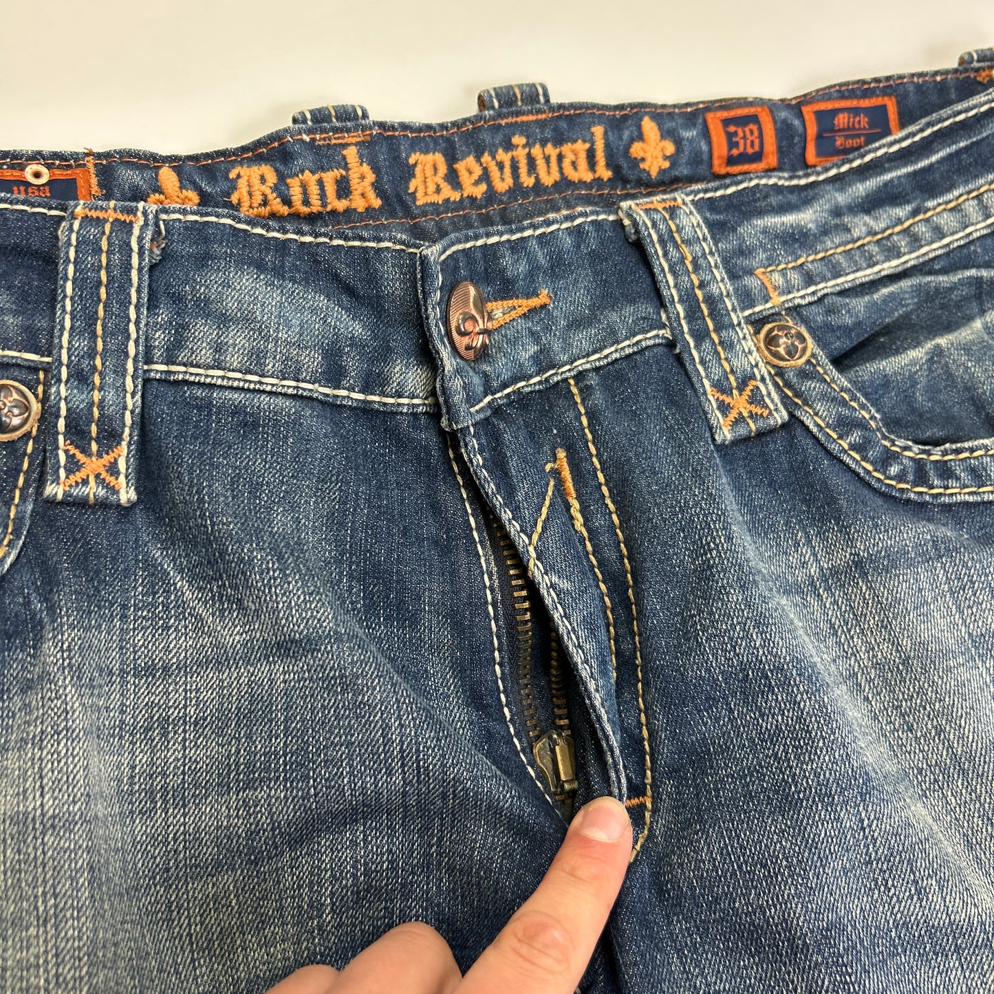 Rock Revival Jeans (38)