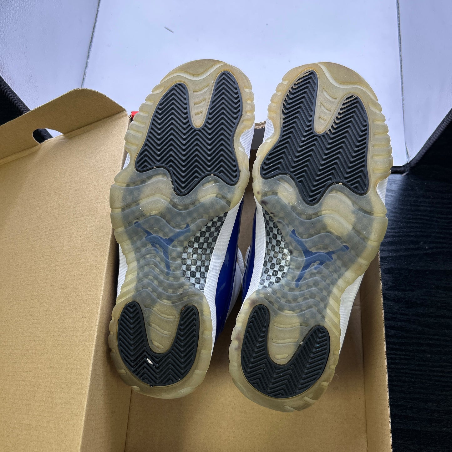 Air Jordan Concord Sketch 11 (UK 7)