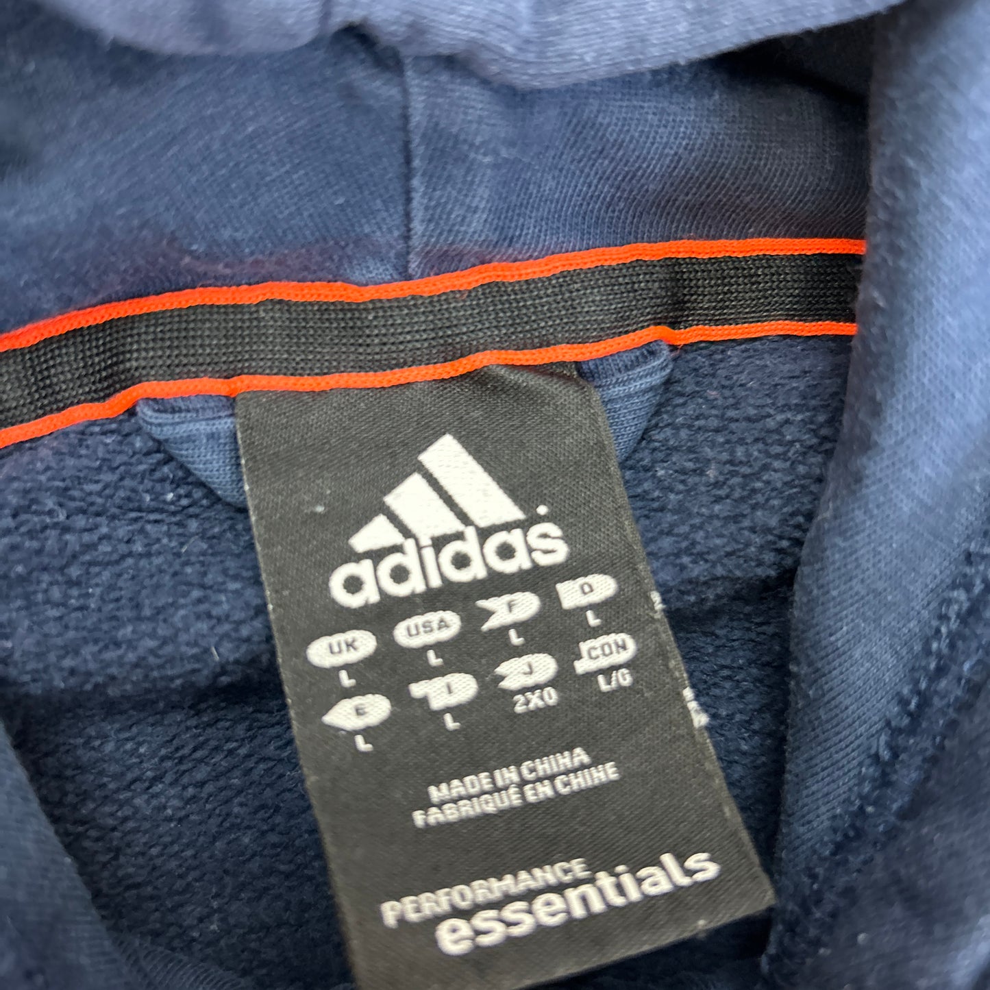 Adidas Essentials Hoodie (L)