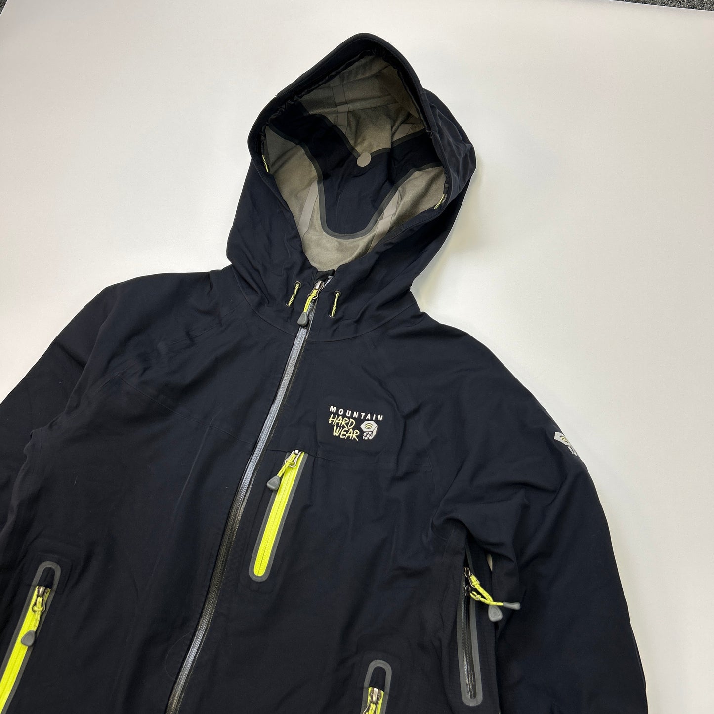 Mountain Hardwear Goretex Jacket (M)