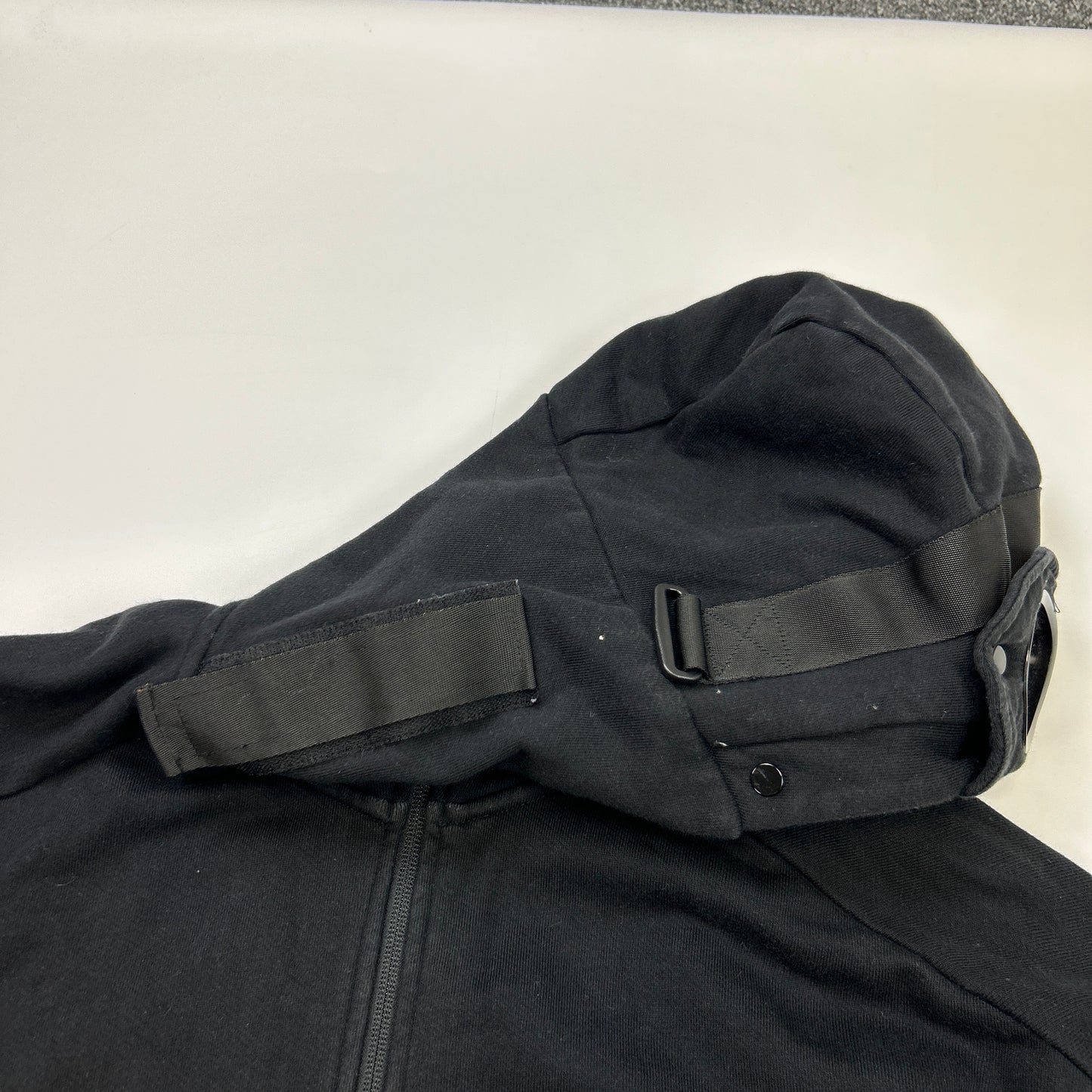 CP Goggle Hoodie (XL)