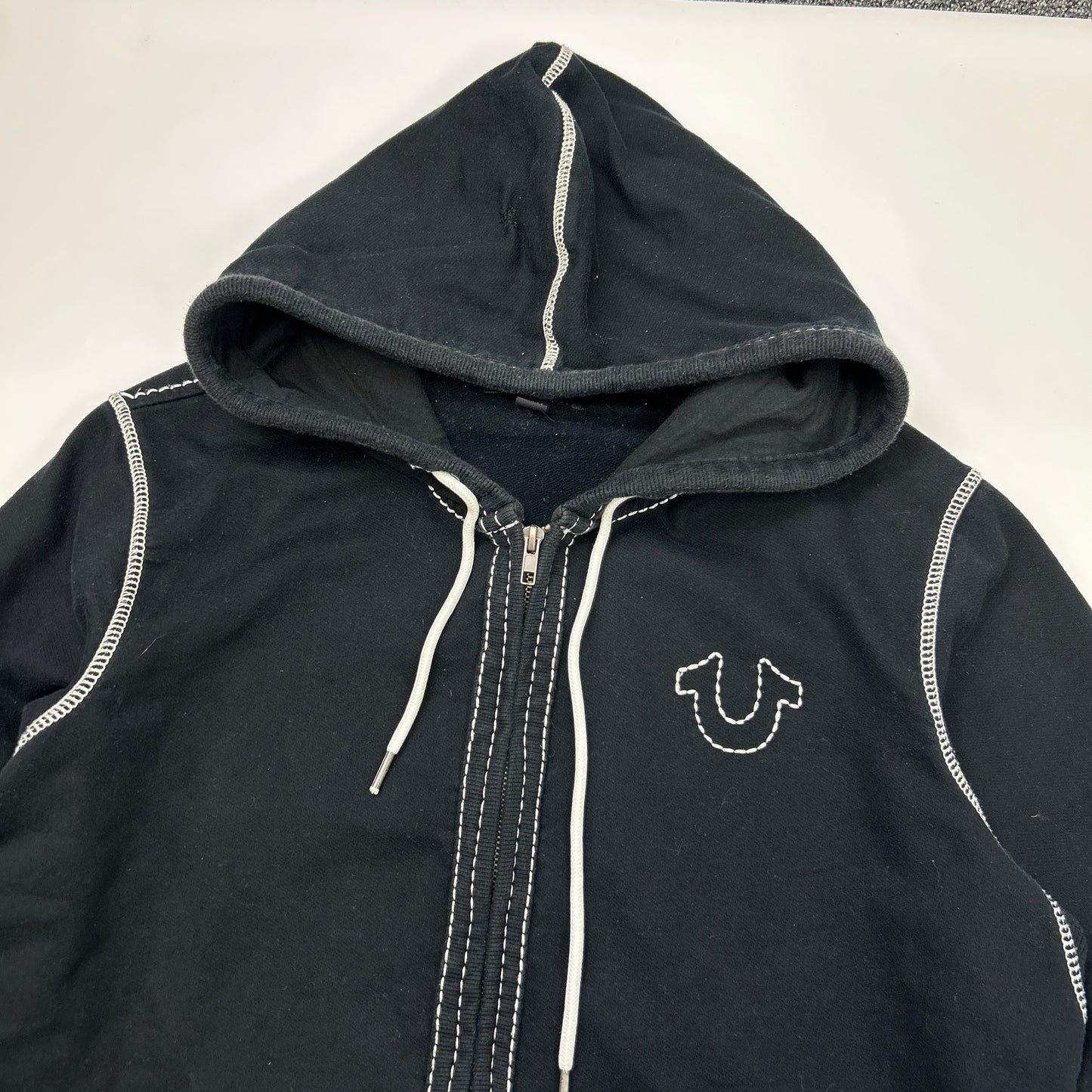 True Religion Hoodie (M)