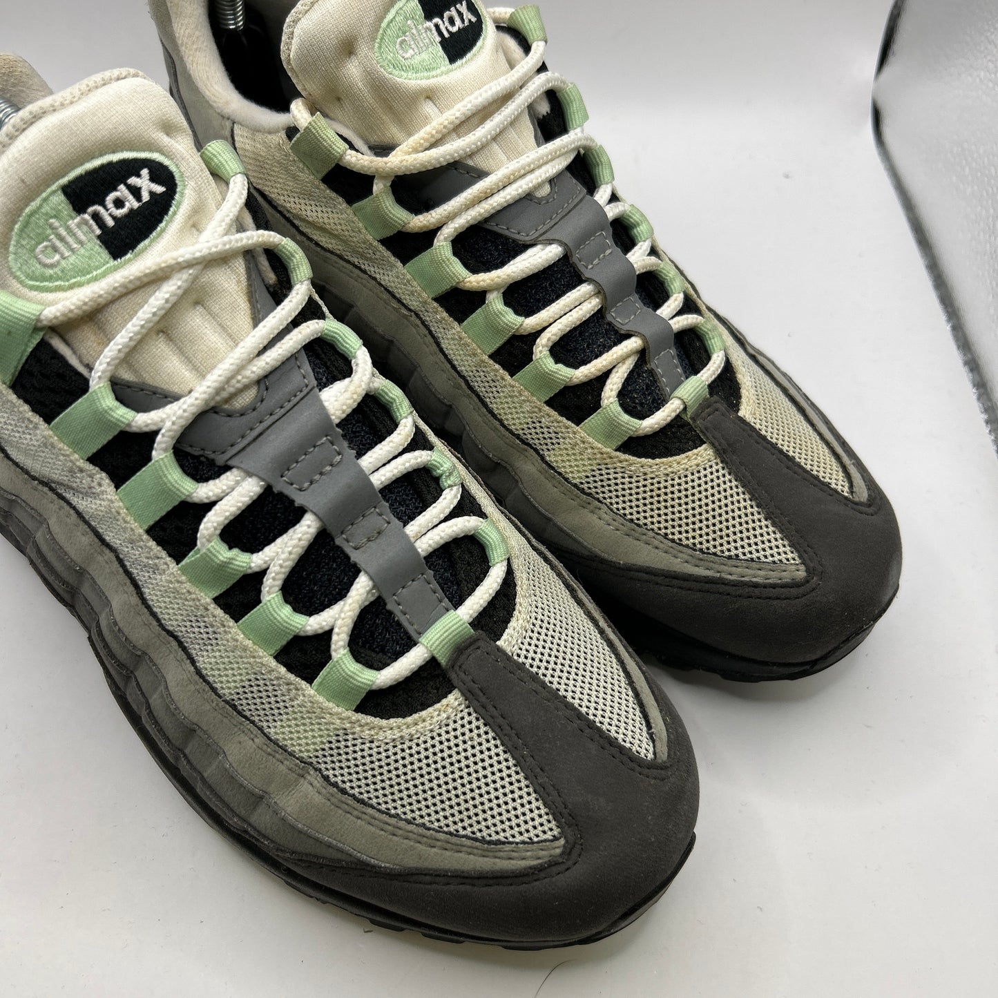 Nike Fresh Mint 95s (UK 7.5)