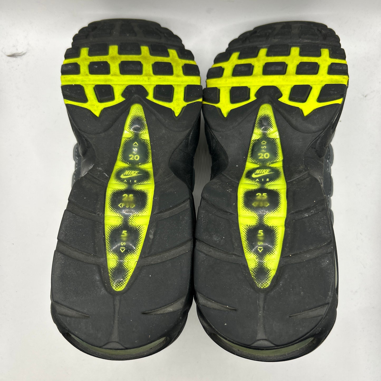 Nike Neon 95s (UK 8)