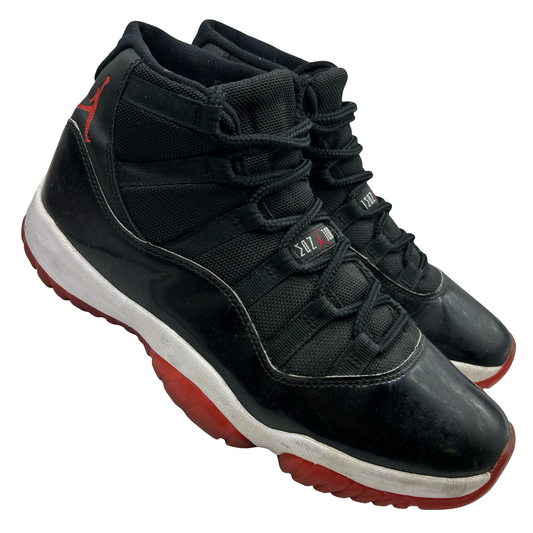 Air Jordan Bred 11 (UK 9)