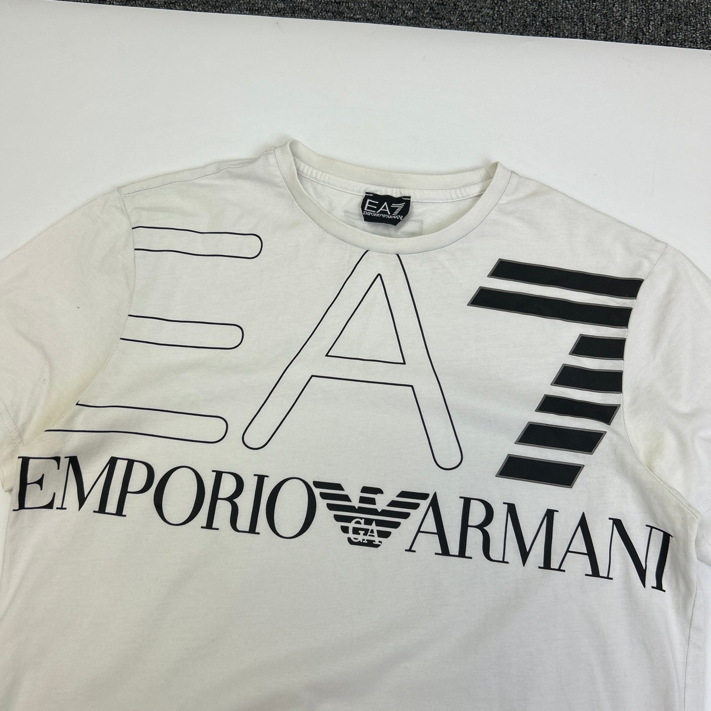 Armani T-Shirt (M)