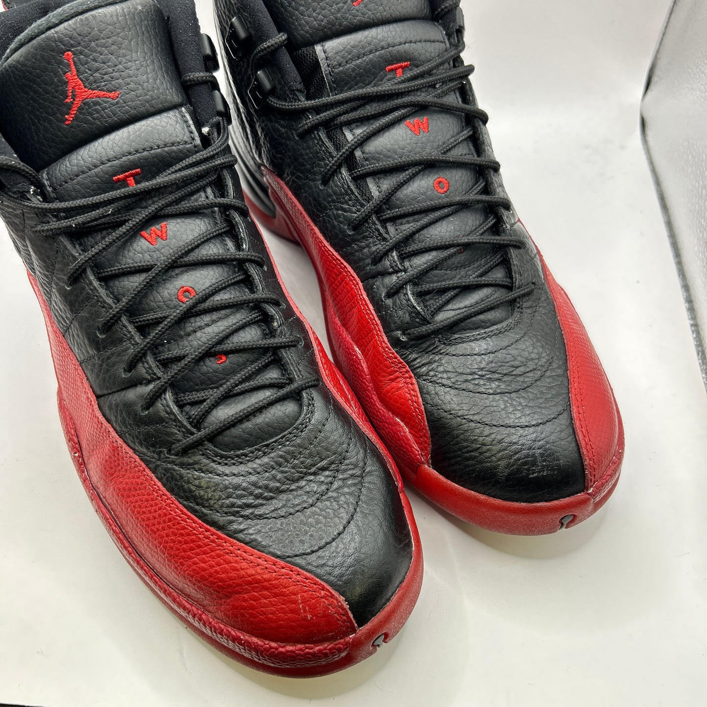 Air Jordan Flu Game 12 (UK 9)