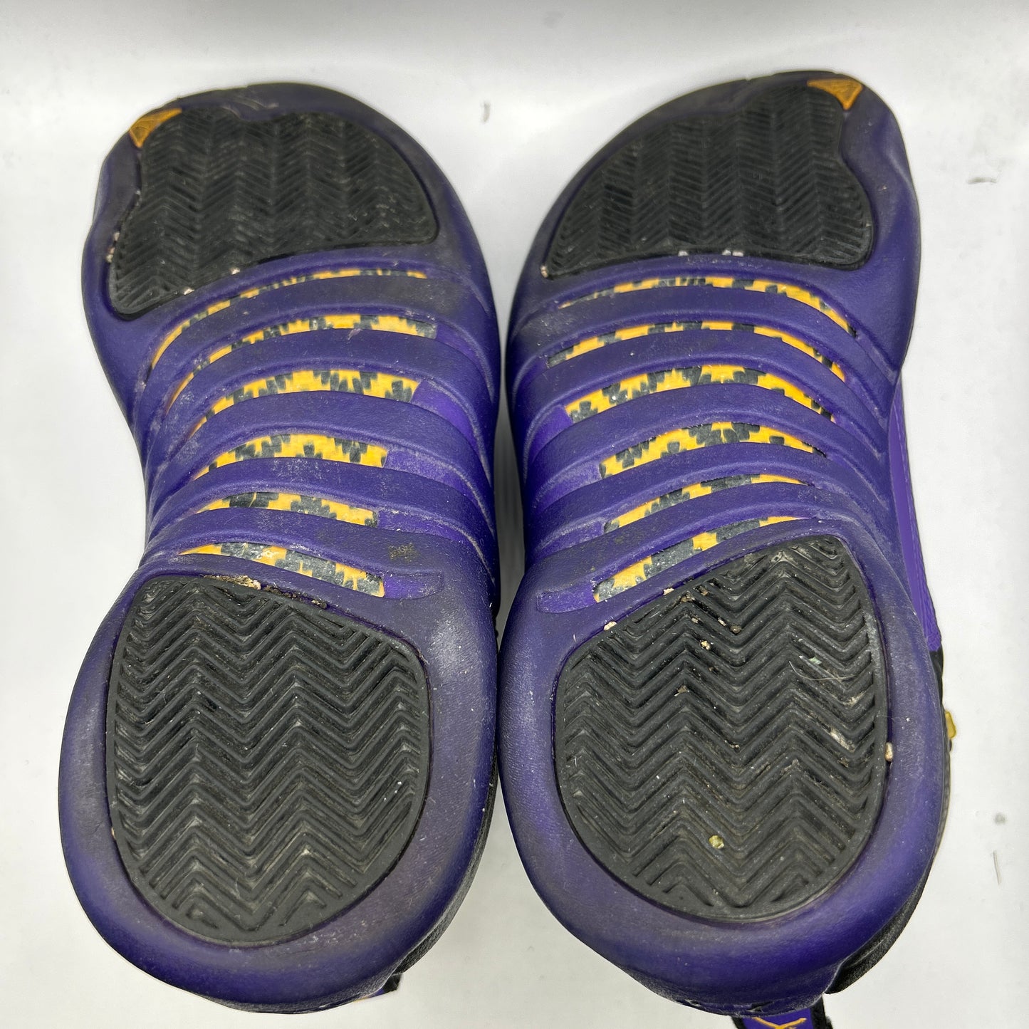 Air Jordan Field Purple 12 (UK 8)