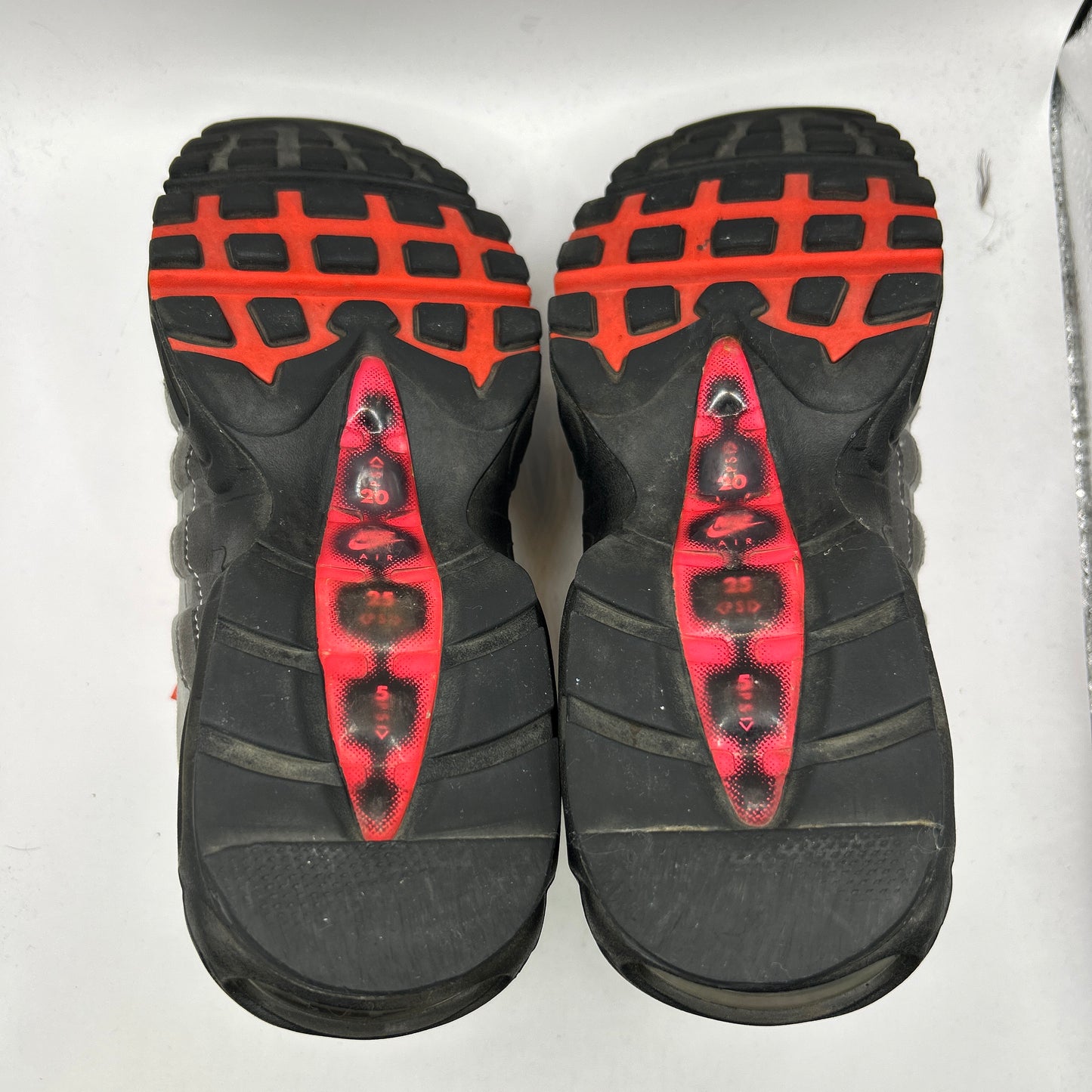 Nike Solar Red 95s (UK 7)