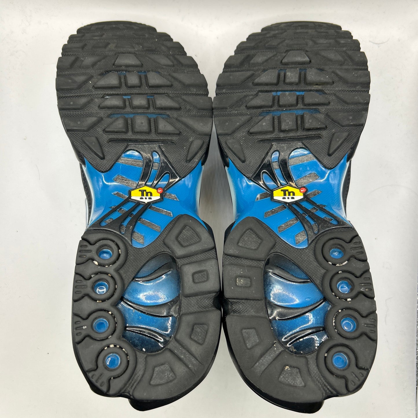 Nike Neptune Tn (UK 8.5)