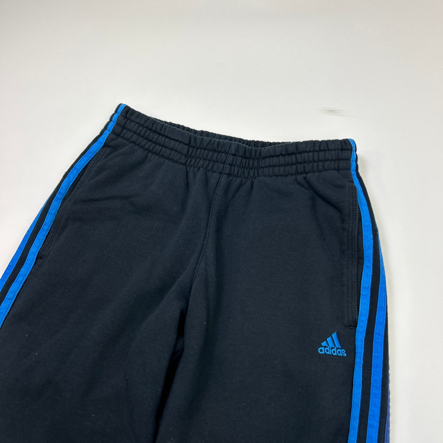 Adidas Essentials Joggers (S)