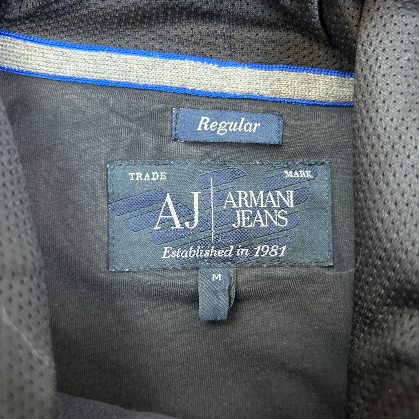 Armani Hoodie (M)