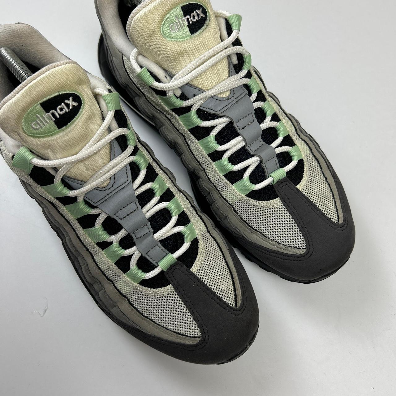 Nike Fresh Mint 95s (UK 8)