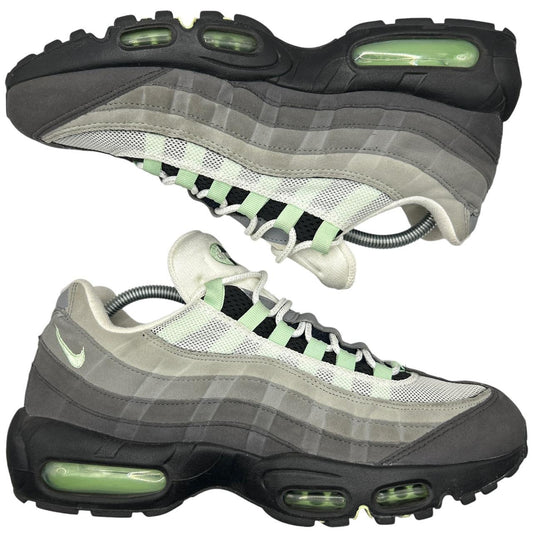 Nike Fresh Mint 95s (UK 9)