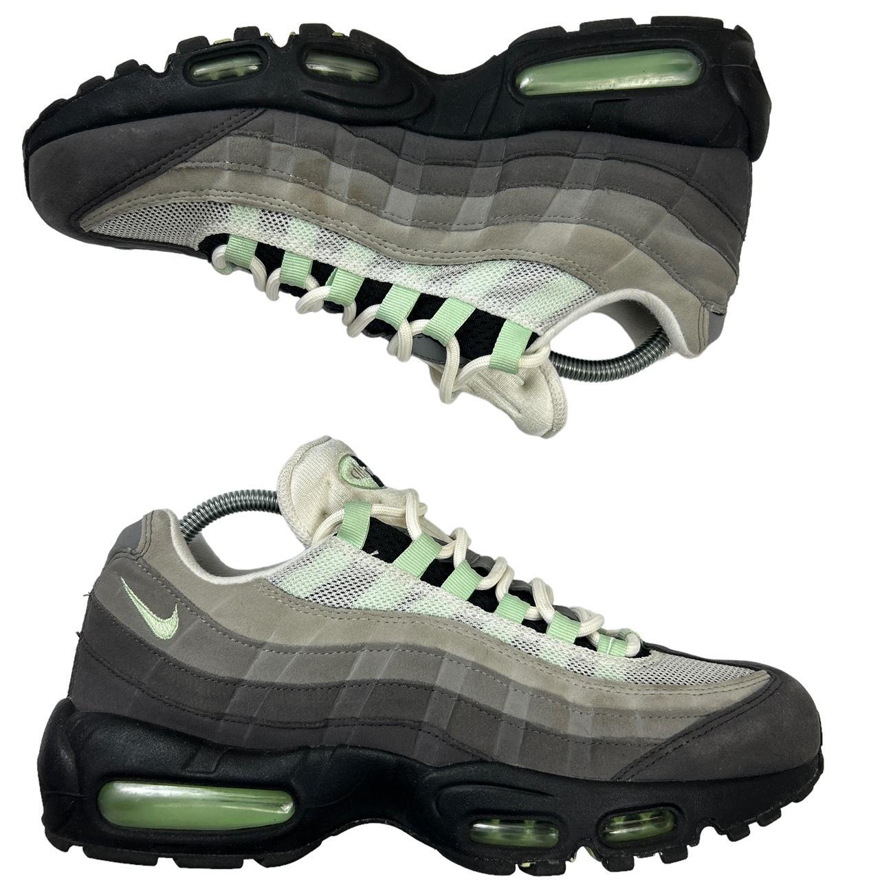 Nike Fresh Mint 95s (UK 8)