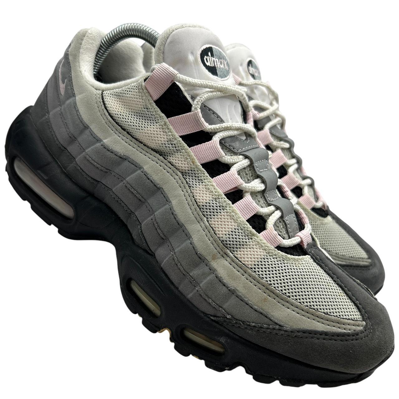 Nike Pink Foam 95s (UK 7.5)