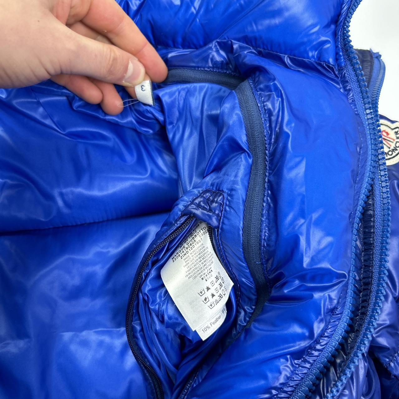 専用。MONCLER ボンバージャケット ライトブルー BOSS logo print cotton T-shirt - Light blue Down jacket from
