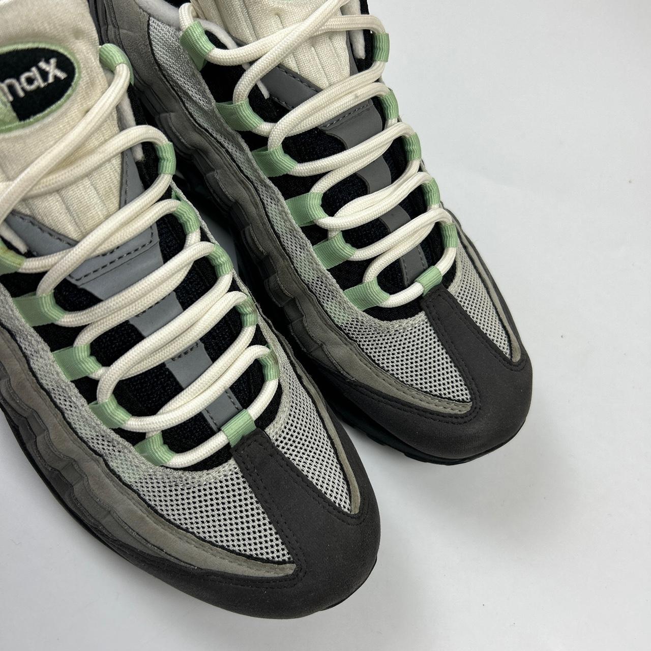 Nike Fresh Mint 95s (UK 8)