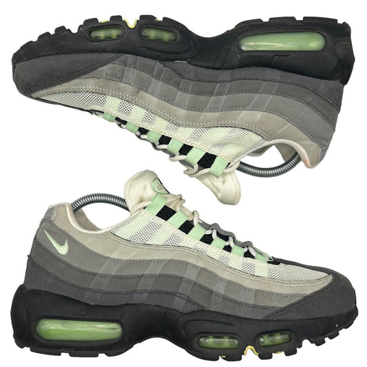 Nike Fresh Mint 95s (UK 8)