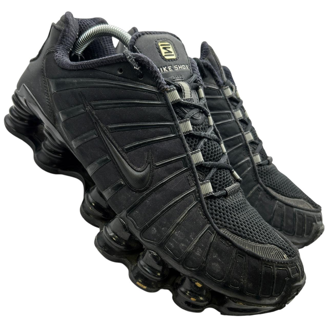 Nike Shox (UK 8.5)