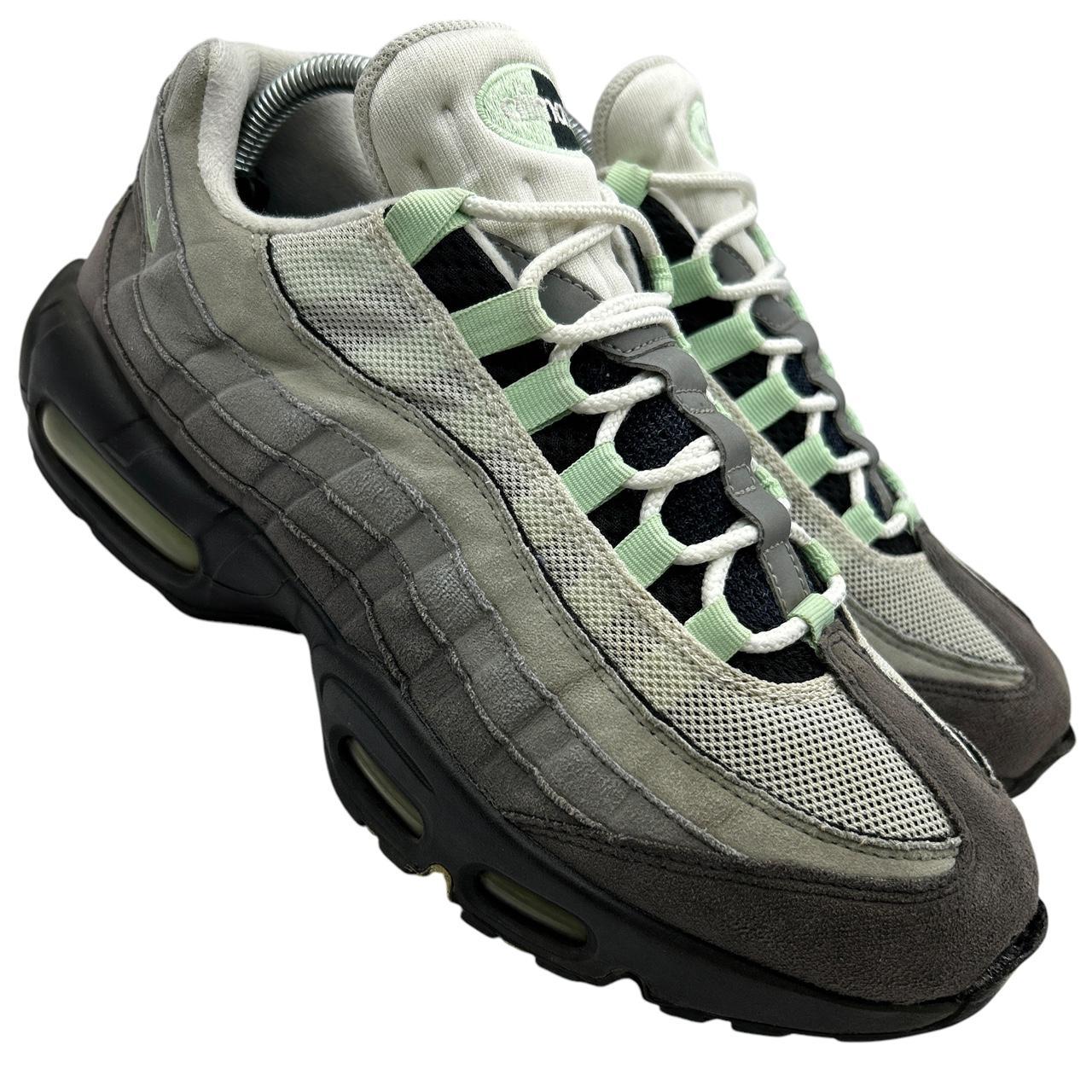 Nike Fresh Mint 95s (UK 8)