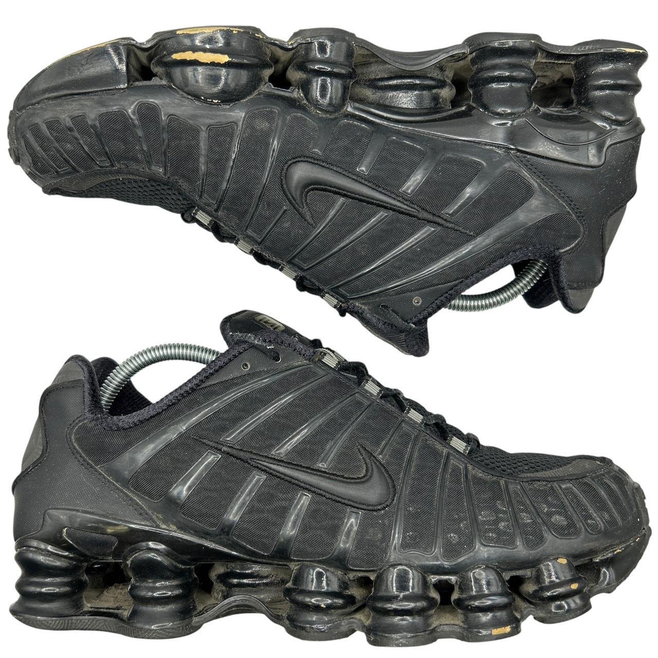 Nike Shox (UK 8.5)