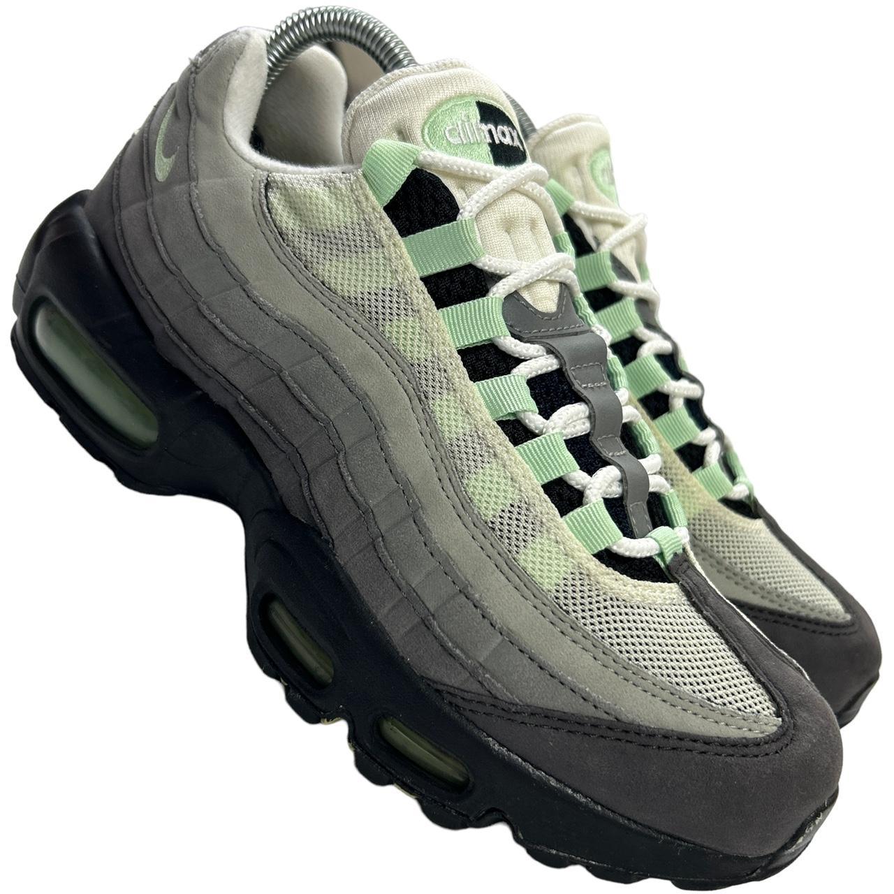 Nike Fresh Mint 95s (UK 6)