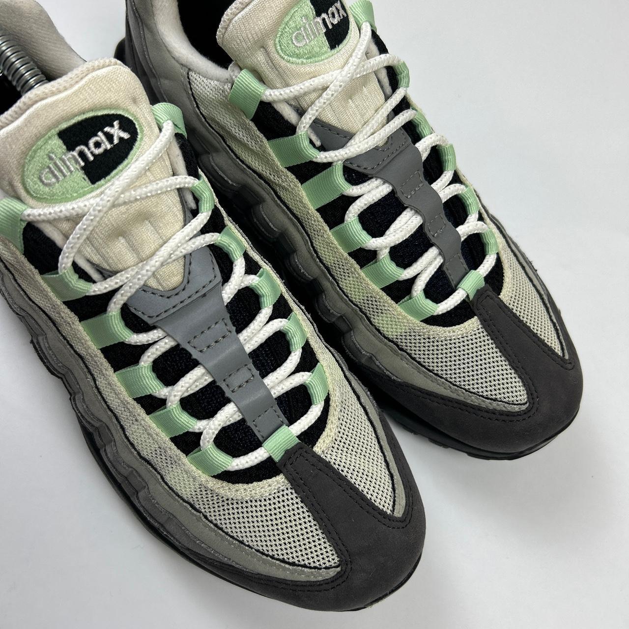 Nike Fresh Mint 95s (UK 6)