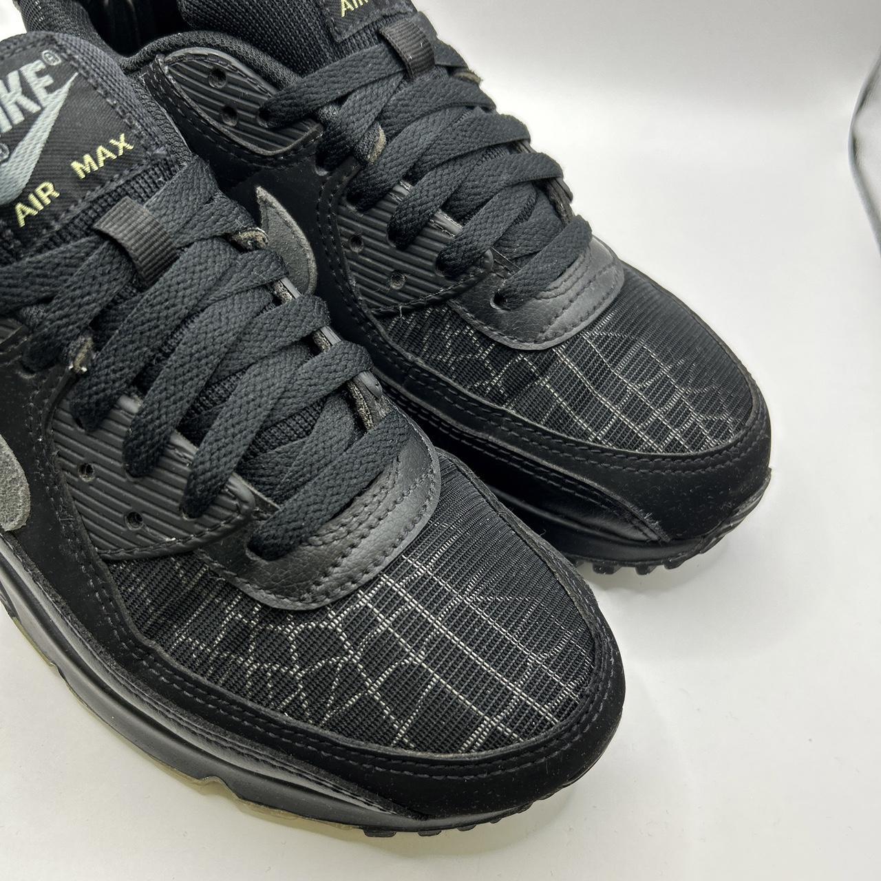 Nike Halloween 90s (UK 6.5)