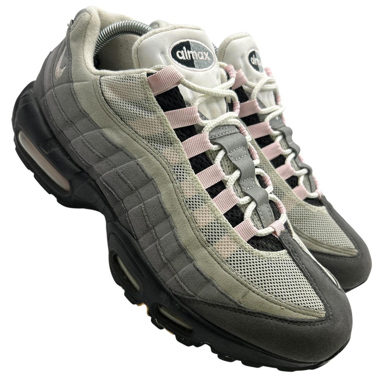 Nike Pink Foam 95s (UK 8)